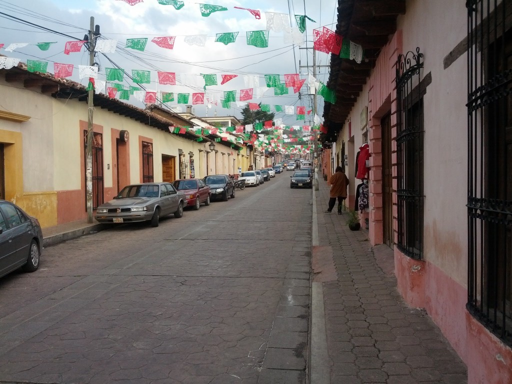 San Cristóbal de las Casas'da otelimizin bulunduğu sokak