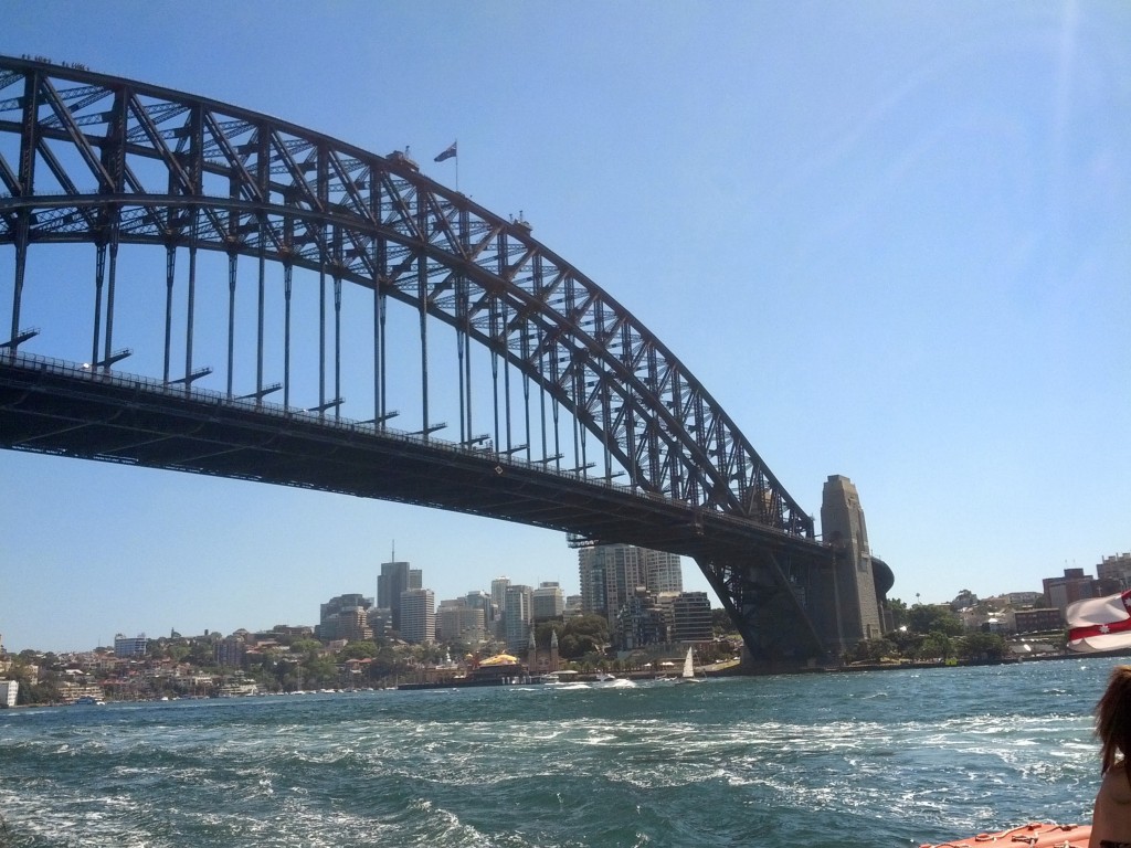 Sidney Köprüsü'ne farklı bir bakış.