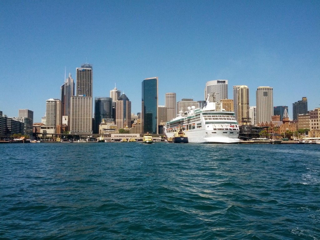 Sidney Limanı'na uzaktan bakış.