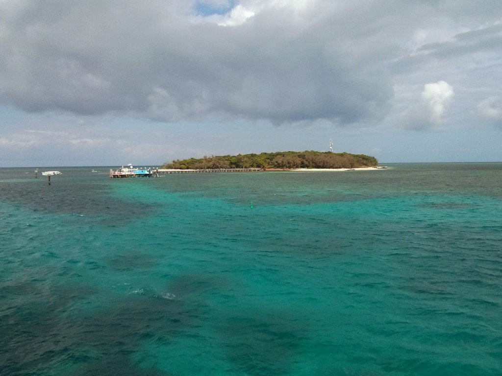 1 saatlik tekne yolculuğunun ardından ulaştığımız masalsı Green Adası